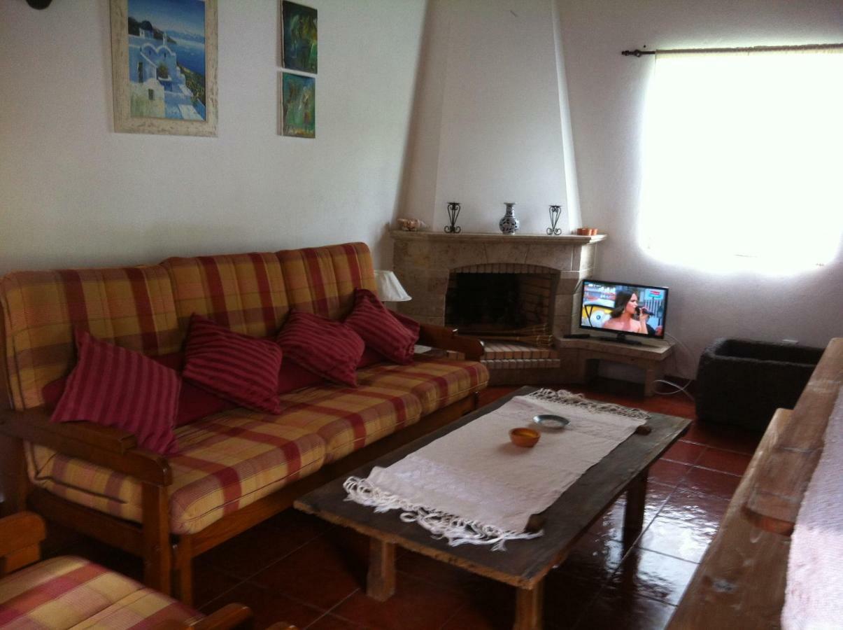 Azores Hibiscus House - Mountain And Sea Holiday home Sao Roque do Pico
